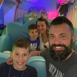 Meet your Posher, Holly